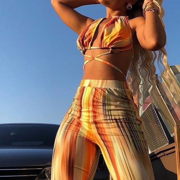 Shein Tie-Dye Halter Top & Flare Pants Set – XS - Picture 2 of 4